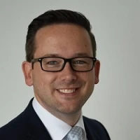 linus.kuhlemann@allianz.de